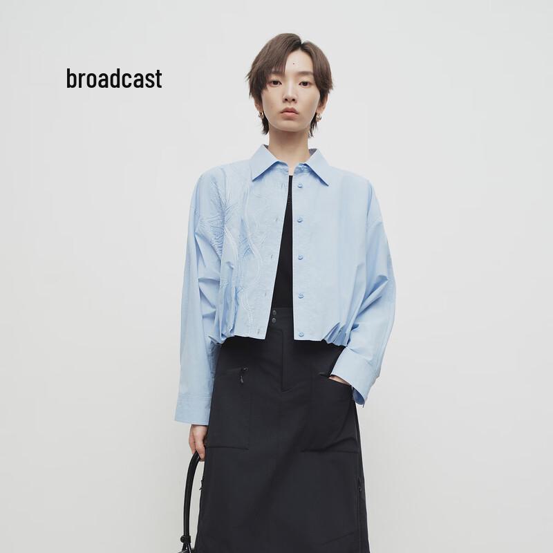 broadcast Women's Chinese Embroidered Petal Hem Short Jacket