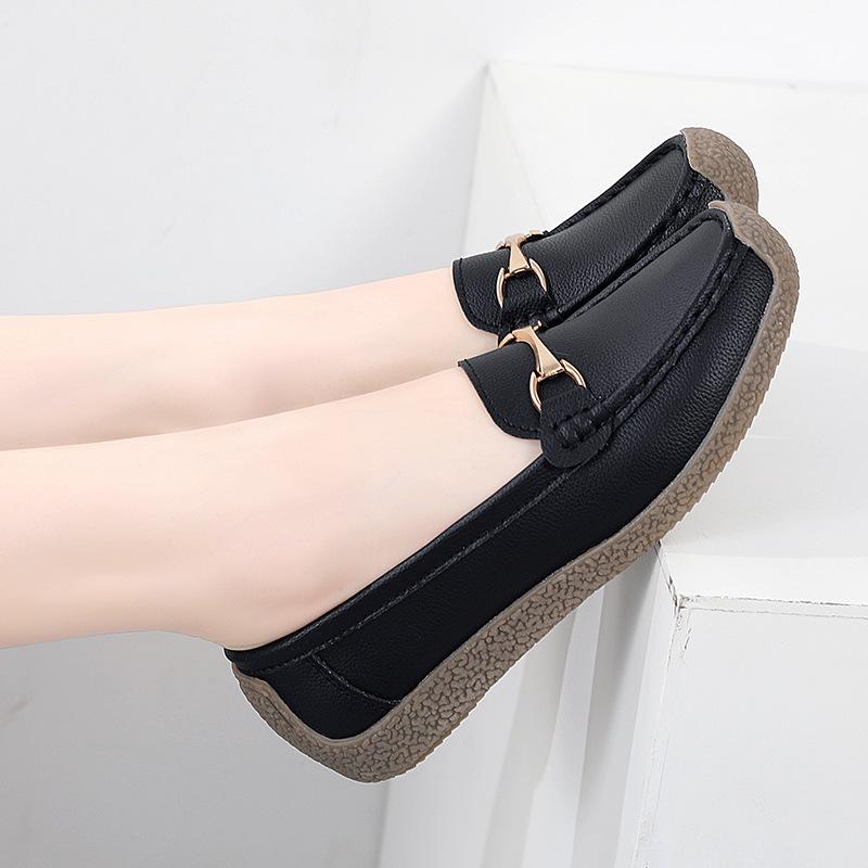 Large size 42 leather women's shoes Doudou shoes beef tendon soles middle-aged and elderly mother shoes flat non-slip leather shoes soft sole 41