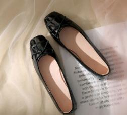 Autumn Flat Bottom Square Head Single Shoes Women'S Shallow Mouth Flat Heel Soft Sole Bow Grandma Shoes Fairy Style With New Chinese Doudou Shoes