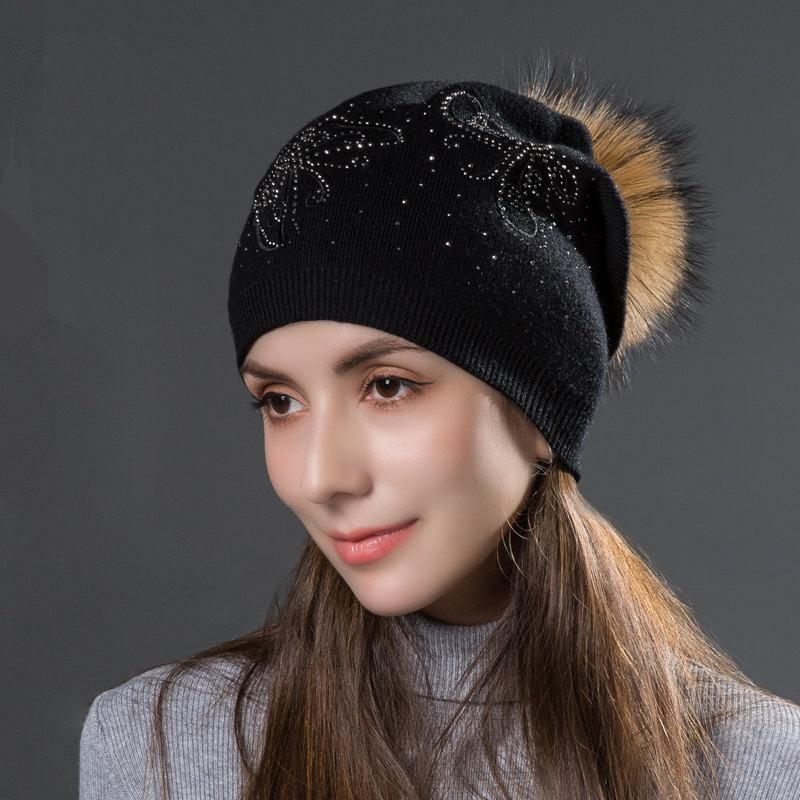 Women Winter Fur Raccoon Ball Warm Hot Diamond Hollow Butterfly Knitted Versatile Pullover Hat