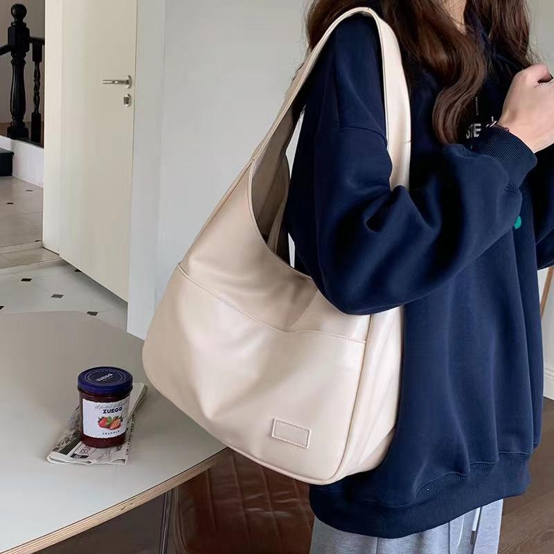 Women Large Capacity Tote Bag Trendy Shoulder Bag Simple and Versatile Commuter Bag Fashion Trendy Student Classroom Bag
