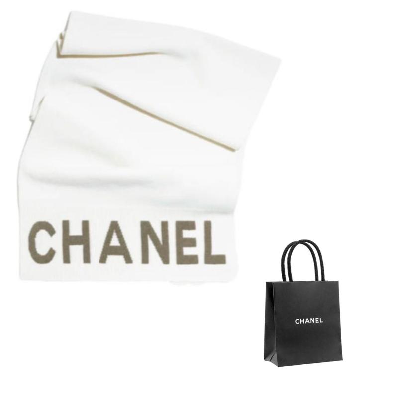 

CHANEL [25C Early Spring] Contrast Letter Jacquard Logo Cashmere Shawl Women s White білий