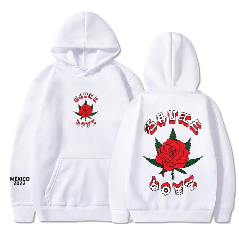 Hanorac cu capota de rapper american Eladio Carrion