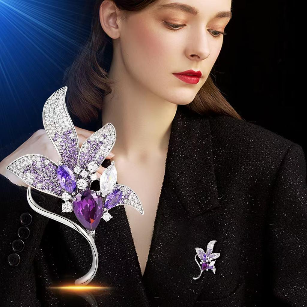 Retro Purple Lily Pin Elegant Temperament Crystal Decorative Corsage Female Floral Styling Jewelry