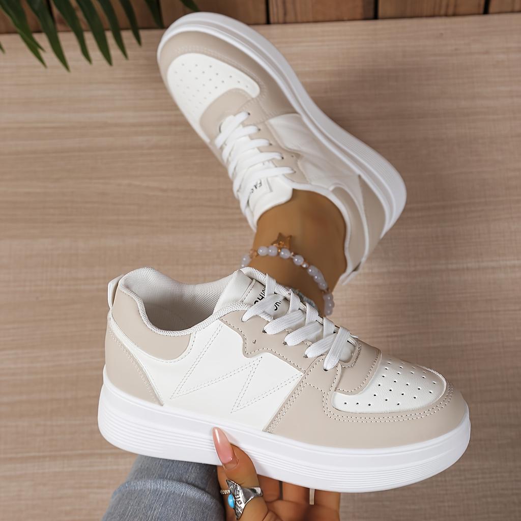 Large Size Small White Shoes Female 2025 Spring and Autumn New Thick Bottom Ladies Casual Sneakers