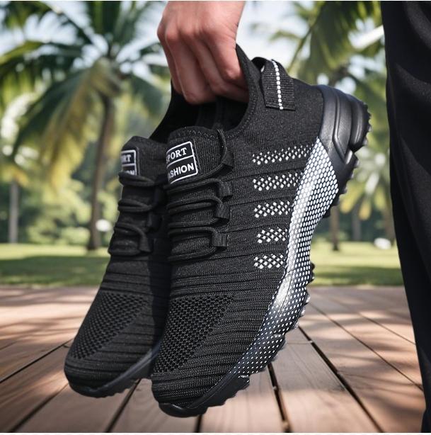 

New Men Running Shoe Lightweight Breathable Mesh Skateboarding Shoe Sneakers For Men Comfortable Athletic Training Footwear 40