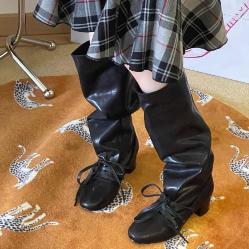 [Famous Fox Shoes]~ Fake two-piece retro round head strap pleated piled boots thick heel high sheepskin boots