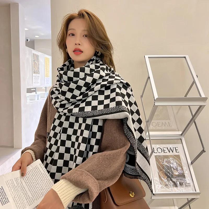 Luxury Brand Woman Winter Scarf Fashion Female Shawls Cashmere Handfeeling Winter Wraps Flower Weave Winter Hijab Scarf 2025