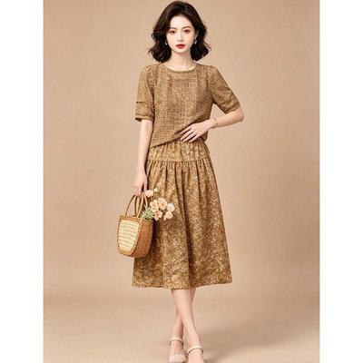 EST+II 2026 Summer Hollow-out Knit Top & Floral Dress Set