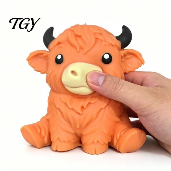 Relaxing Hand Therapy Toys Highland Cow Stress Relief Toy, Squeezable Cattle Sensory Soft Shape Toy Ball Fidget for Office Home and Classroom Anxiety