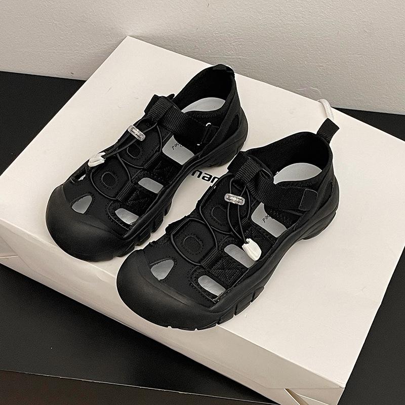 Plateau Römersandalen Damen 2025 Sommer neu Oberbekleidung Mode hässlich süß Papa Schuhe beliebt lässig Lochschuhe Tide