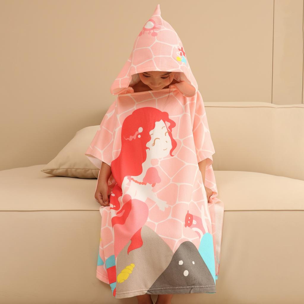 Sommer-Mikrofaser-Badeponcho mit Aufdruck für Kinder, Badetuch mit Kapuze, das nicht fusselt oder ausbleicht, Alter 2-10
