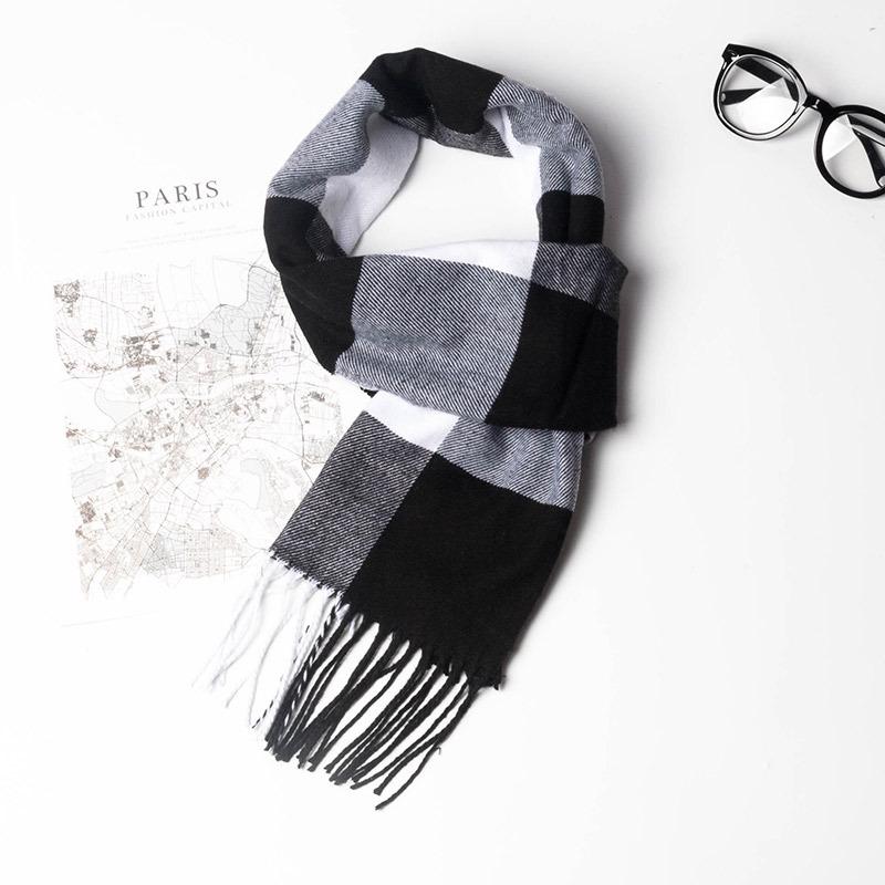 2024 Japanese-Style Plaid Scarf: Versatile Unisex Winter Shawl In Beige