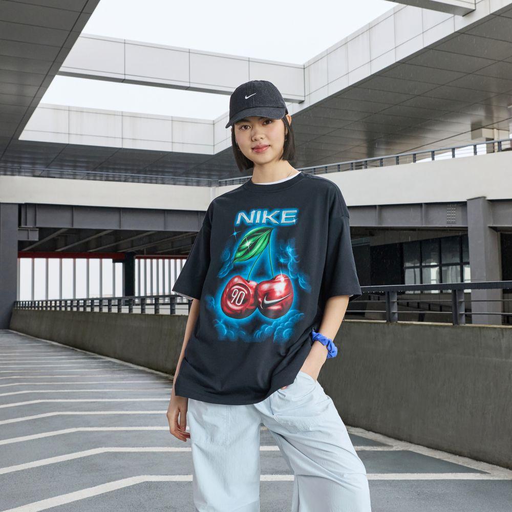 Nike Sportswear T Shirt Women s L