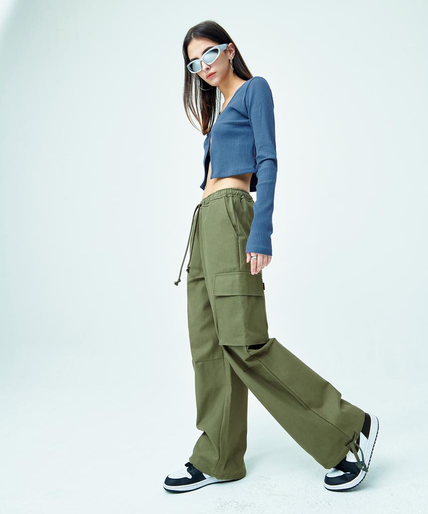 ATTENTIONROW FOR WOMEN Two-Way Wide Cargo Pants (Khaki)