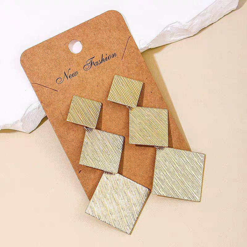 Trendy Metal Square Geometric Pendant Earrings for Women Simple Gold Color Diamond Shaped Long Earrings Fashion Party Jewelry золотой