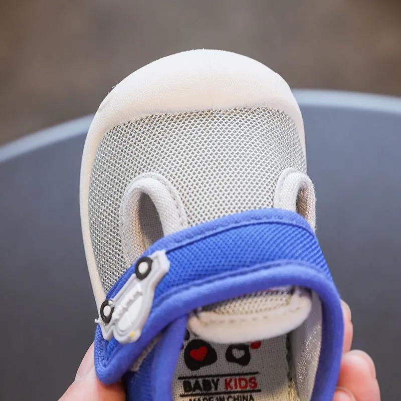 Letní boty pro miminka s měkkou podrážkou, dětské chodící boty s kresleným motivem, lehké boty, dětské protiskluzové a nárazuvzdorné ploché boty