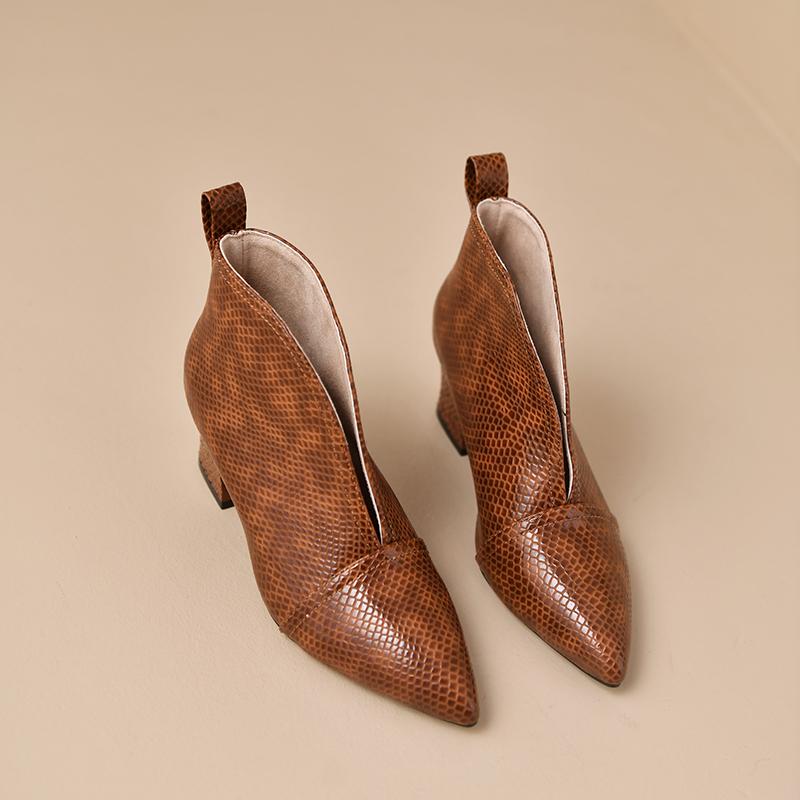 Vintage Solid Color Pointed Toe Chelsea Boots for Women Autumn Pu Leather Low Heels Cowboy Boots Woman Short BotasPlus Size 41