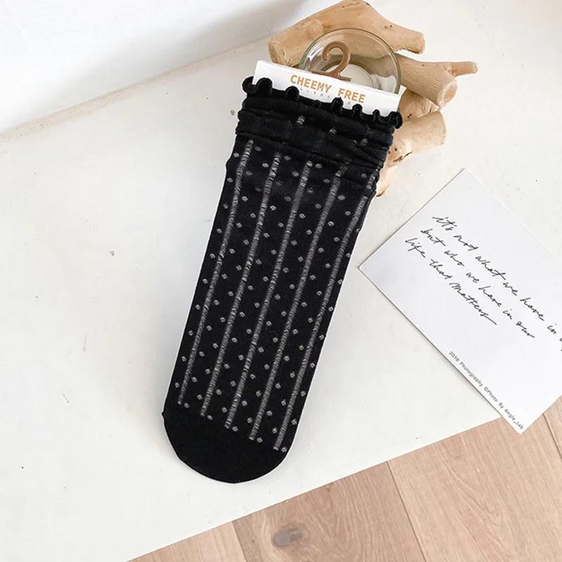 Fashion Socks For Women Cute New White Retro Lace Girl Sweet Socks Mesh Simple Women Casual Sweet Breathable Loose Socks Female