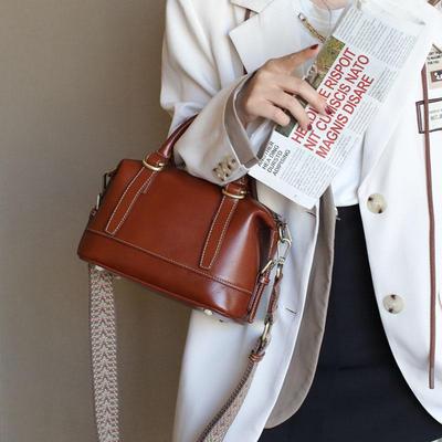 Borsa a mano Boston da donna in pelle vintage - Pelle bovina conciata al vegetale cerata a olio, Grande capacità, Stile messenger