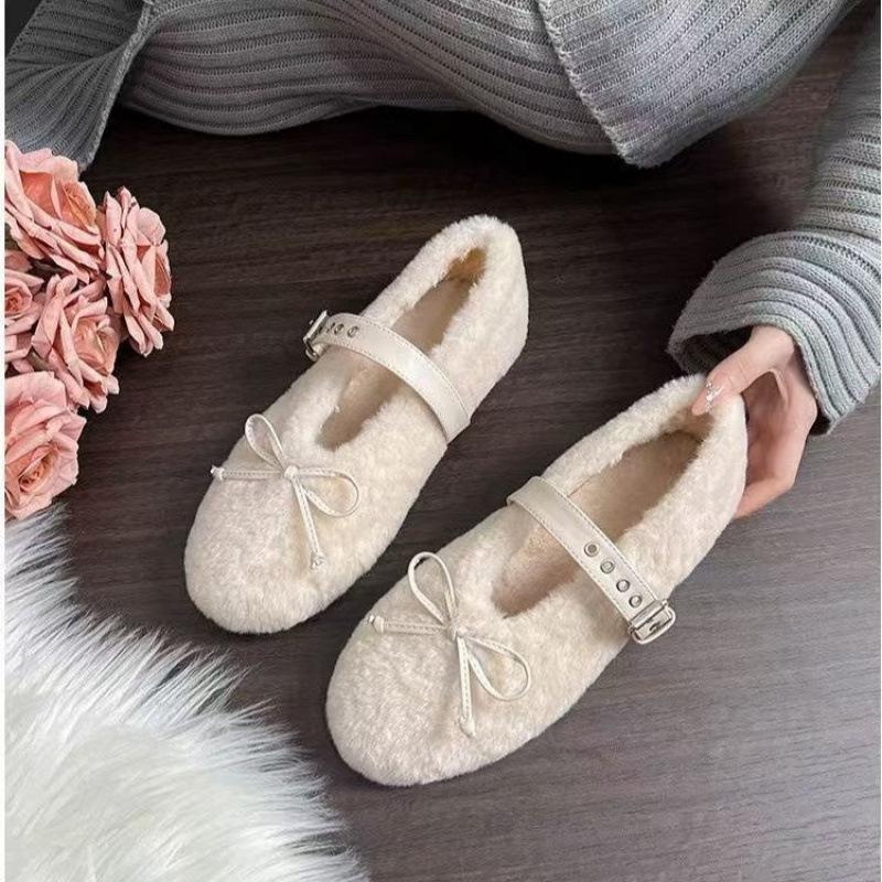 Winter New Warm Fur Flat Shoes Women's Fashion Round Head Butterfly Rivets Soft Sole Shoes Non-slip Plush Mary Jane Shoes