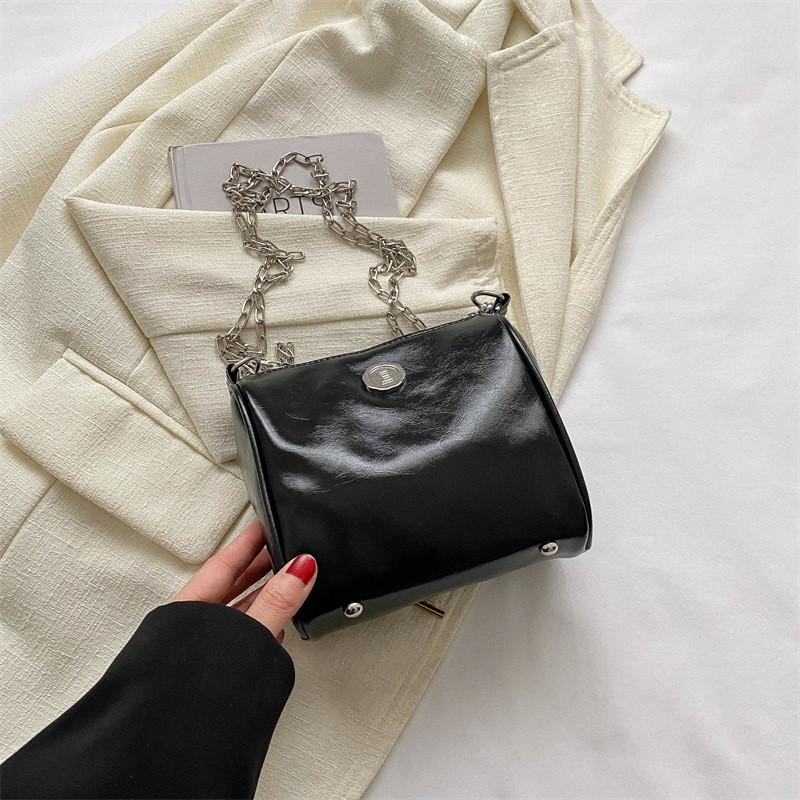 

Soft Leather Fashionable Commuter Chain Bag Women 2023 Summer Popular New Single Shoulder Crossbody Bag Women Black чёрный