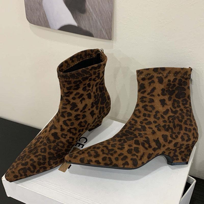 Fashion Eilyken Autumn Winter Designer Leopard Print Ankle Boots Women Fashion Pointed Toe Square Low Heels Zipper Shoes Botas Mujer