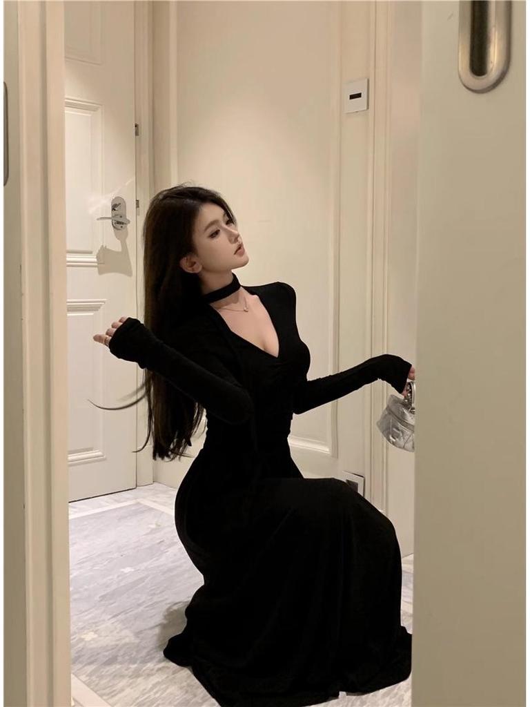 Niche Design Pleated Ribbon A-line Knit Dress – Women's Spring/Autumn Slimming Long Style