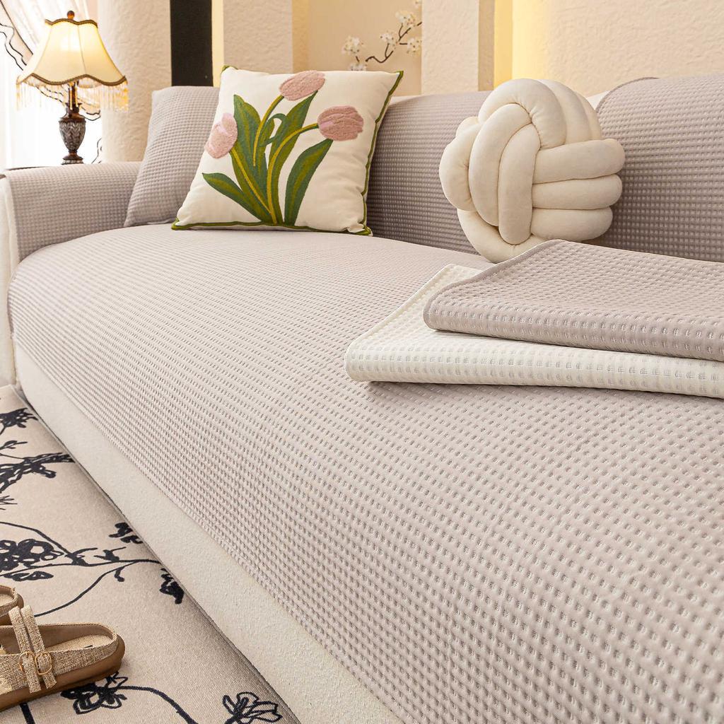 2025 neue Sofamatte, rutschfestes Eis-Seiden-Sofakissen, fortschrittliches Sommer-Sitzkissen, einfache moderne Abdecktuch