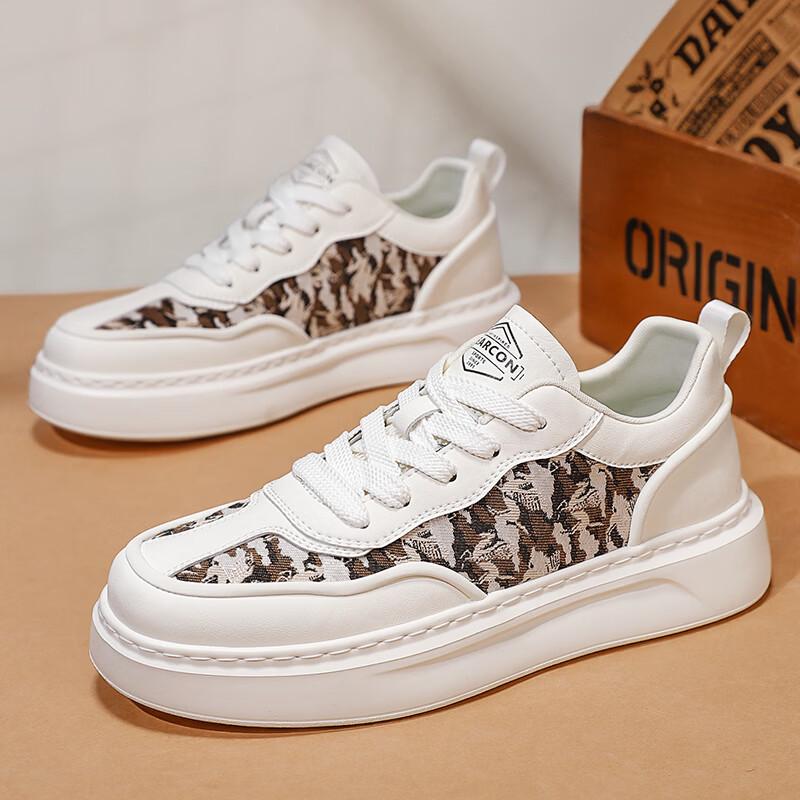 Yearcon Men s Breathable Thick-Soled Casual White Sneakers 41