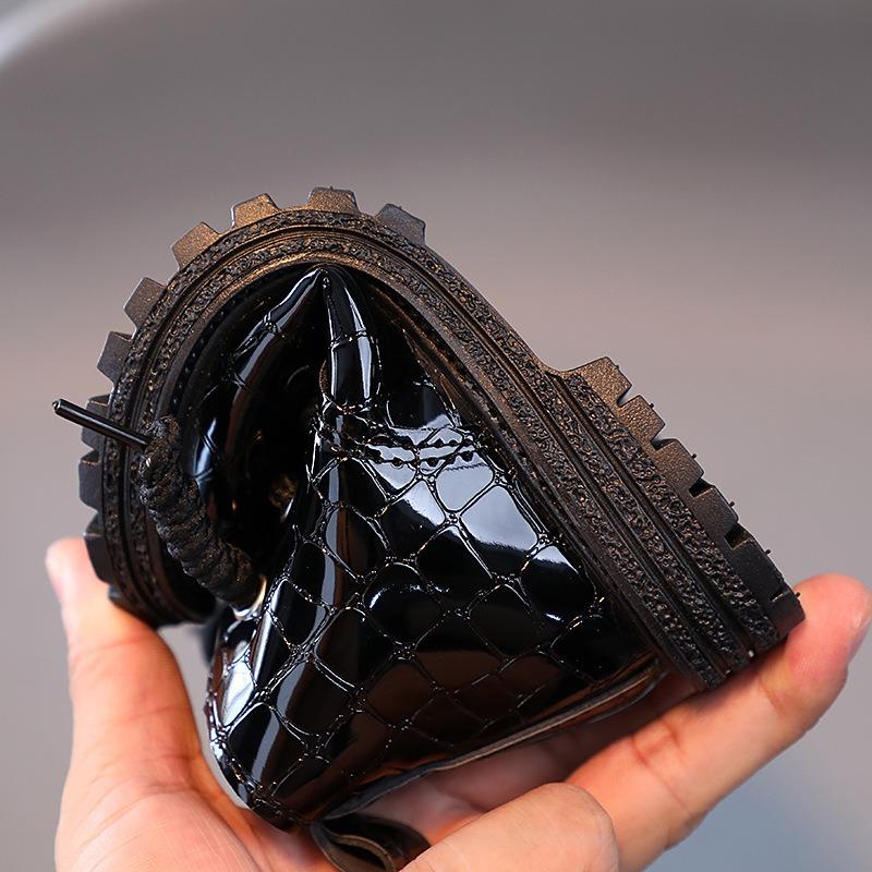 Çocuk Botları 2024 Sonbahar Erkek Patent Deri Ayakkabılar İngiliz Tarzı Retro Kız Ayakkabıları Moda