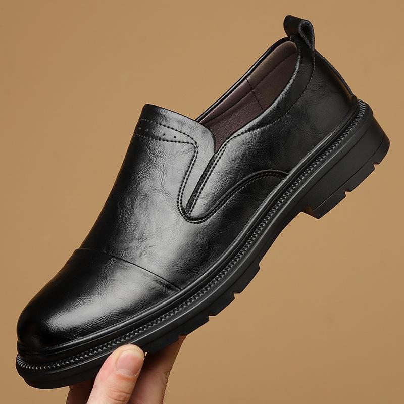 

2024 Весна и осень Новые мужские деловые повседневные кожаные туфли мужские кроссовки Hand Grab Round Head с толстой подошвой Нескользящие 3532 44 чёрный