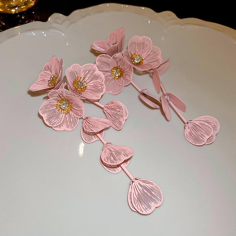 

Срібні сережки з діамантами та рожевими квітами - Ніжний солодкий дизайн у стилі Морі для жінок