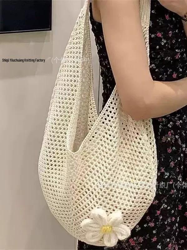 New Style Holiday One-Shoulder Knit Bag: Retro Mesh Hollow Design, Simple Woven Handbag, Exquisite Beach Accessory.