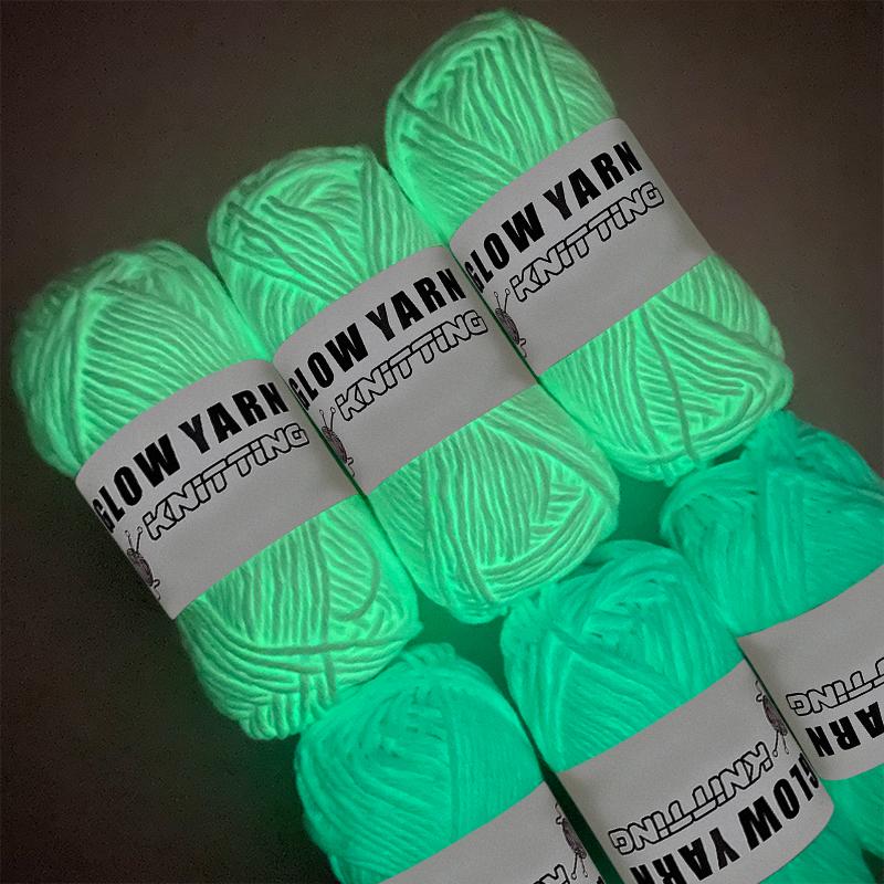 Novel Functional Yarn Glow In the Dark Polyester Luminous Yarn 2mm For Knitting Sweater Hat Glowing Yarn