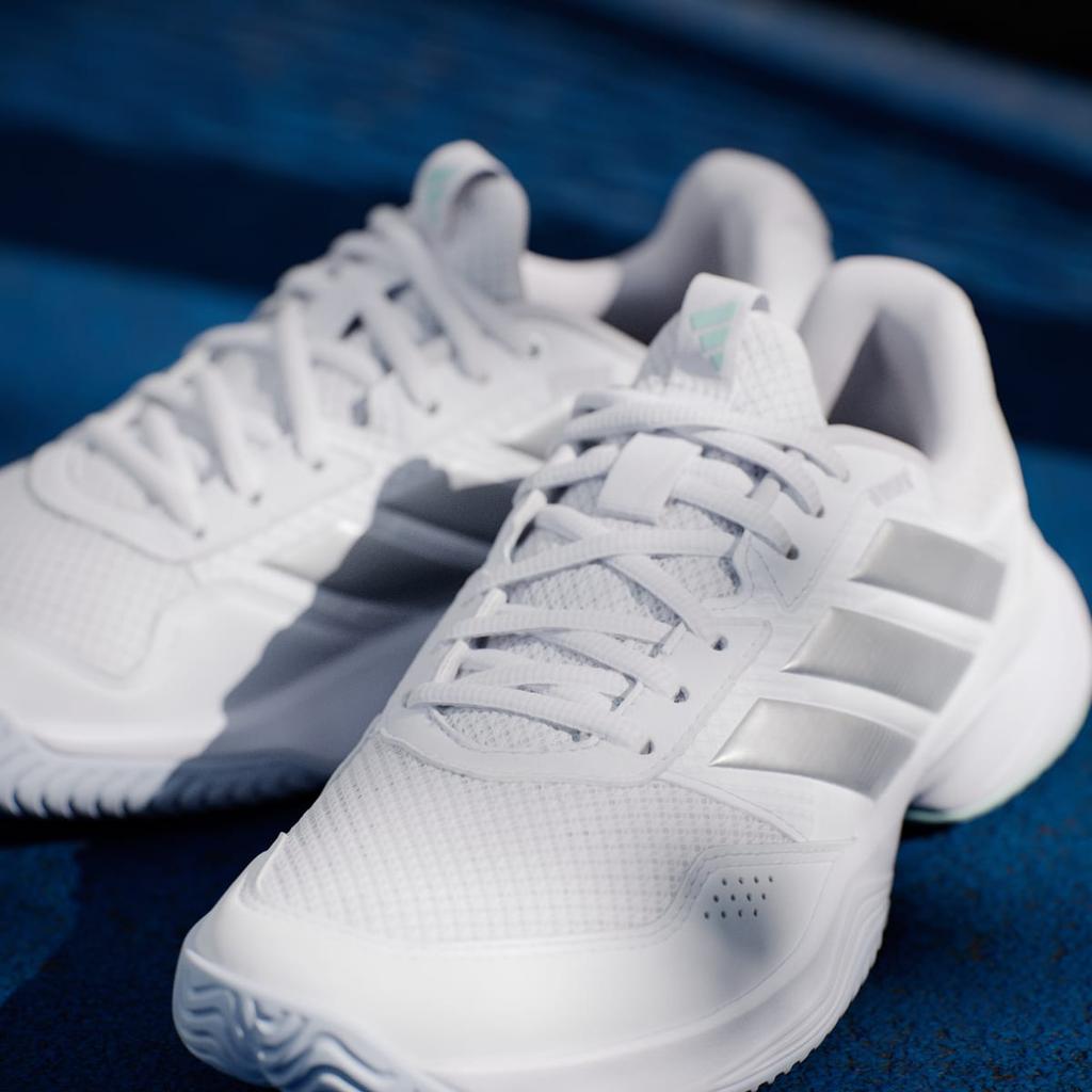 adidas GameCourt 3 All Court Tennis KI2864 Women's Performance Sports Shoes Cloud White / Silver Metallic / Ice Blue