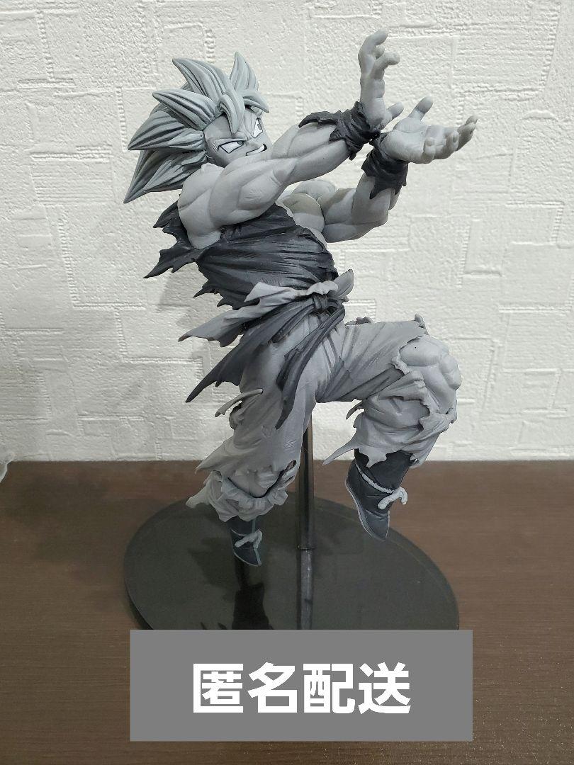 

[USED] Son Goku Sculpting Tenkaichi Budokai Part 1 BWFC Monochrome Prototype Color Anonymous Shipping