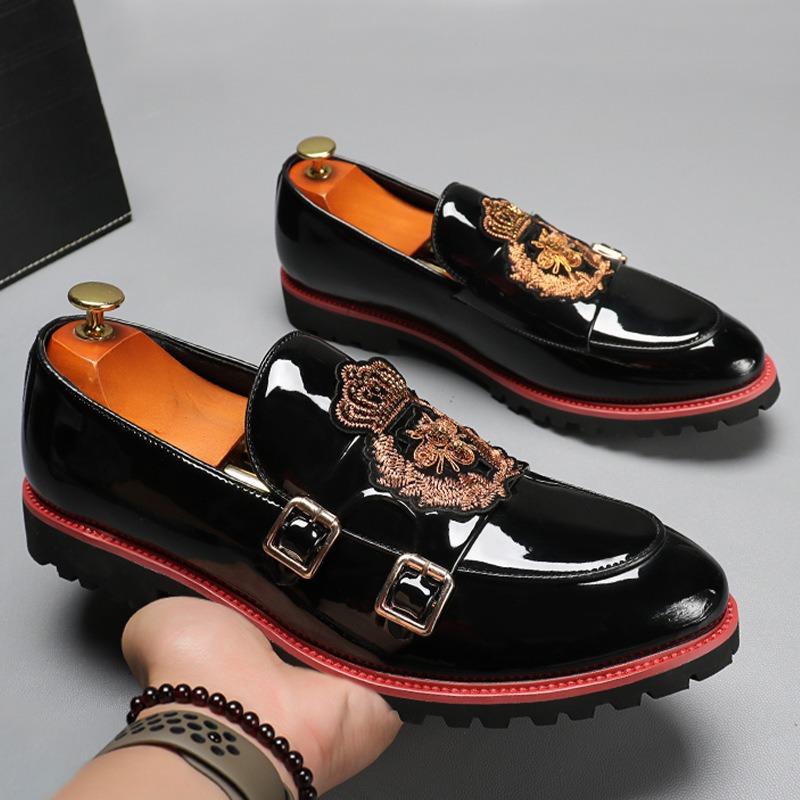 Fashion Embroidery Men's Loafers Luxury Patent Leather Casual Shoes Designer Business Shoes Brand Men's Shoes Zapato Para Hombre