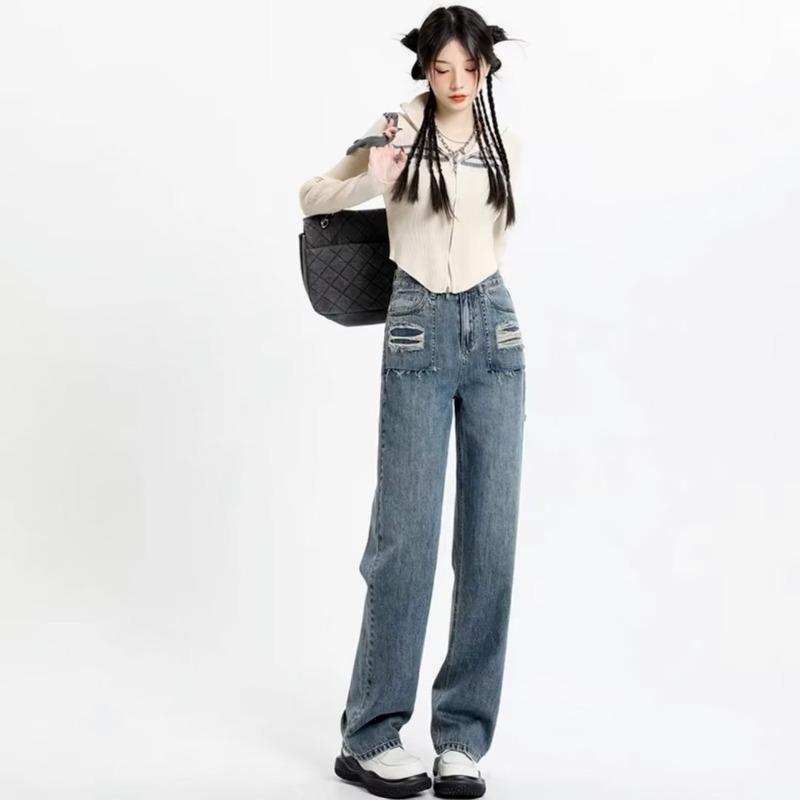 

Women s Light Wash Wide Leg Jeans with Button Detail S синий