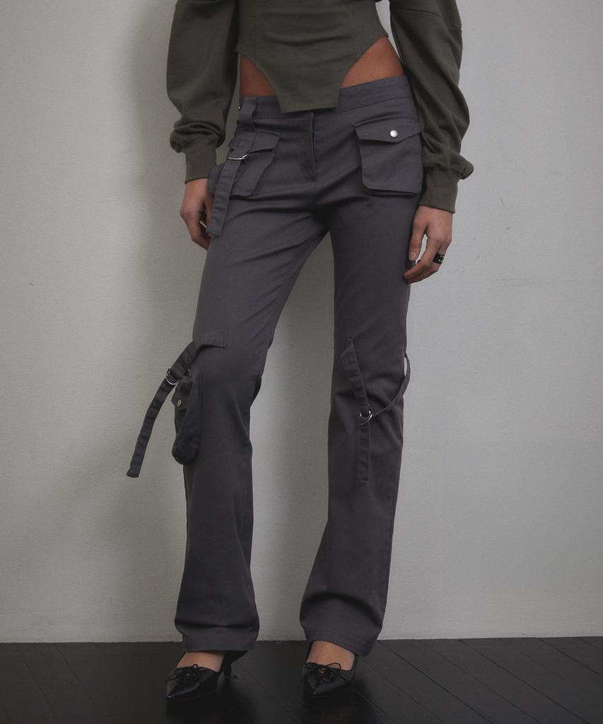 Bunteu Cargo Strap Pocket Pants (Charcoal)