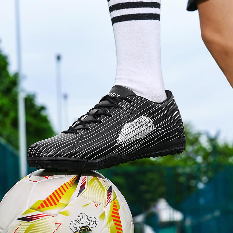 Scarpe da Calcio Multisuperficie Uomo Antiscivolo Scarponcini da Calcio Tacchetti Traspiranti Erba Sintetica Allenamento Esterno Partita Comfort Sneakers