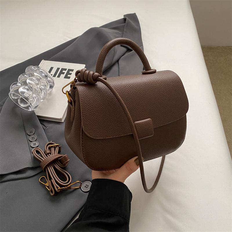 Korean Style Handbag Women 2023 New Autumn Winter Vintage Fashion Square Bag High-end Small Batch Design Shoulder Bag