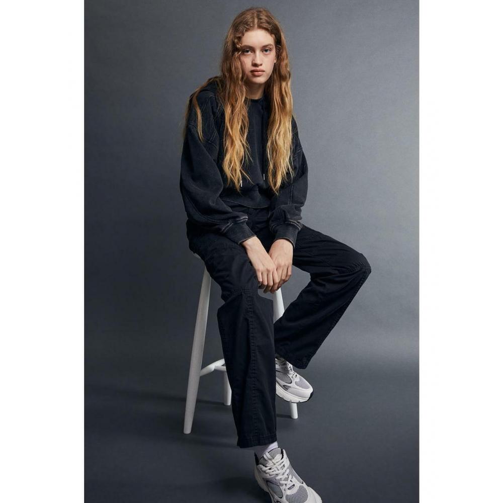 

H M low rise cargo pants black 1134305004