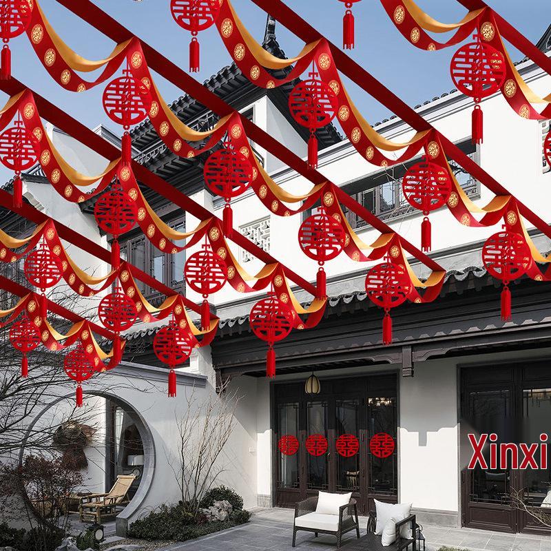 Outdoor Wedding Decor: Pull Flowers, Wave Flags, Ribbons, and Banners for Stairs and Yard