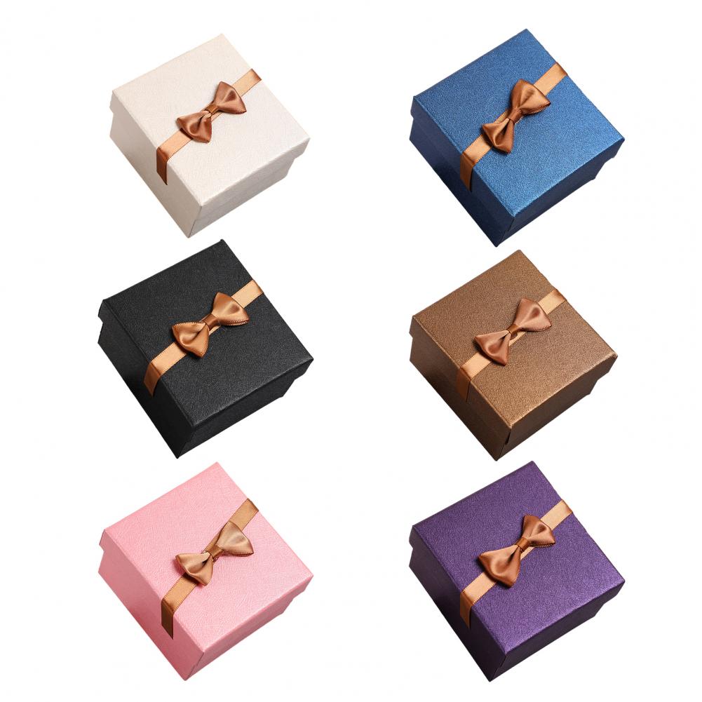 Presentförpackning med bandrosett och kudde Alla hjärtans dag Brudtärna Bröllop Födelsedagspresent Inslagning med lock Bärbar smyckespåse