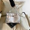 Large-capacity women's commuter bag, new spring and autumn fashion texture tote bag, simple shoulder bag