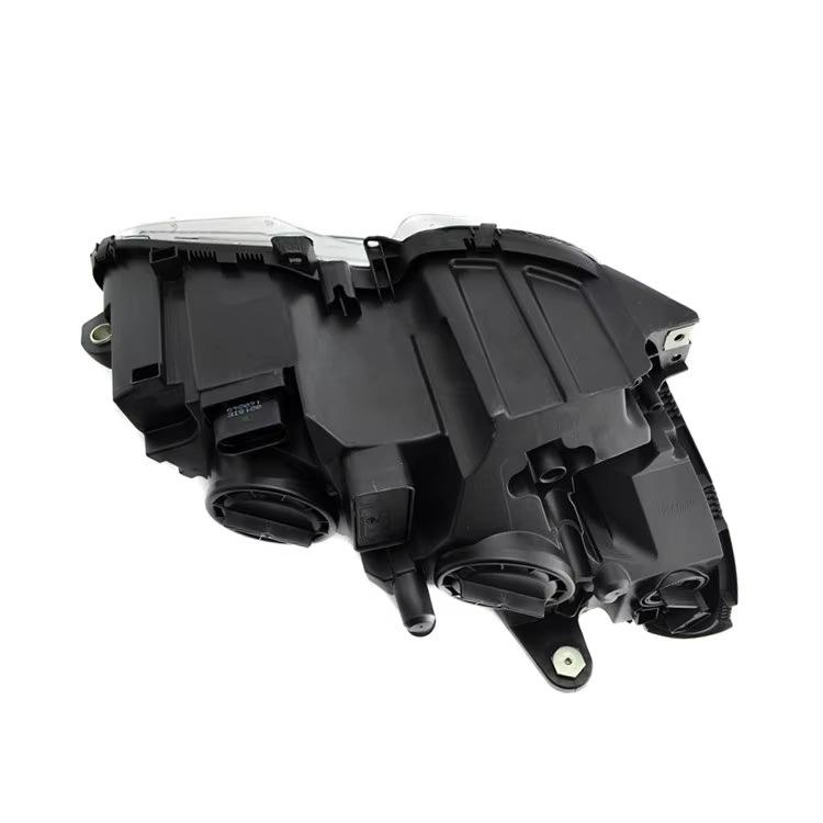 Mercedes-Benz W204 Front Headlight Assembly (2048208361, 2048208461)