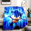 Sonic the Hedgehog (14) Přikrývka vhodná pro všechna roční období a ideální pro zdřímnutí. Vyznačuje se živými barvami. Ideální dárek pro rodinu a přátele.