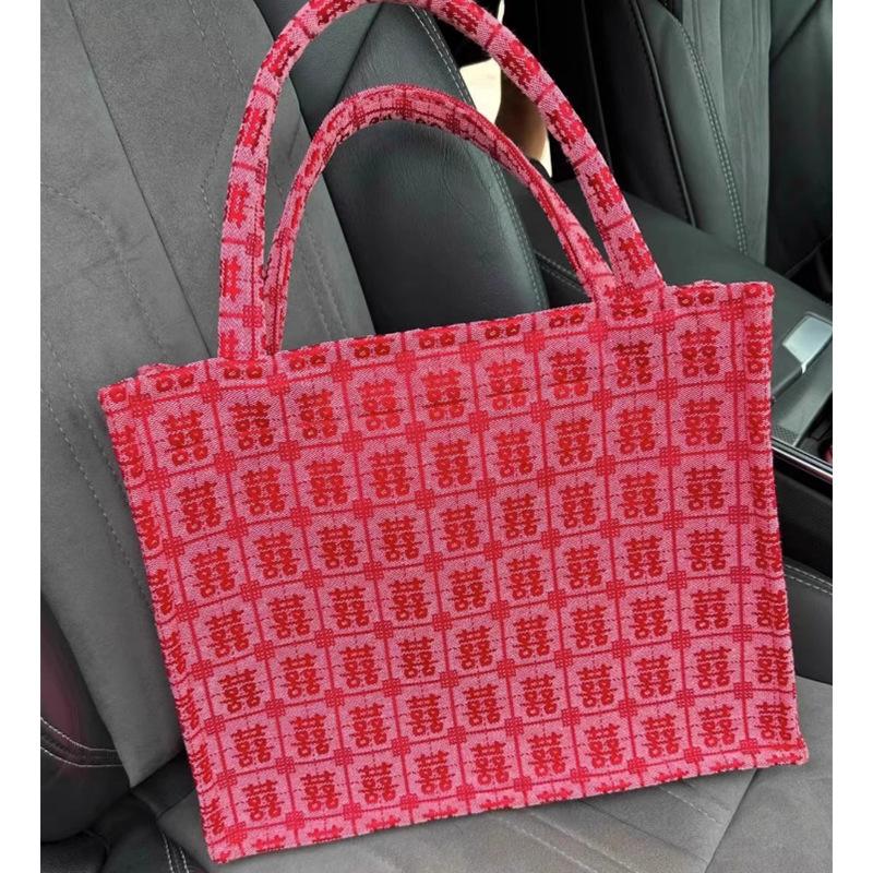 

Niche Design Wool Bag Handbag Women S Winter Simple And Versatile High-End Plush Shoulder Bag Women S Bags