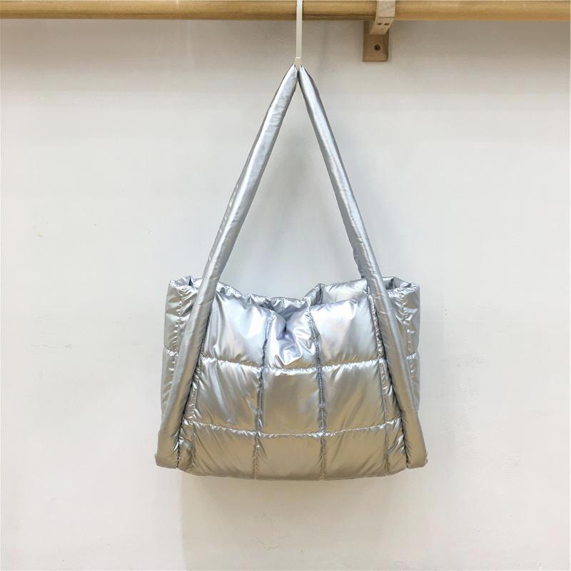 

Korean Quilted Shoulder Bags Plaid Padded Square Bag Large Capacity Solid Cotton Blend Tote Bags For Travel Commuting Handbags (20cm Max Length 30cm) срібний